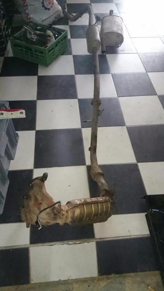 2003-2005 KIA RİO ORJINAL YEDEK PARÇA KATALİTİK KONVERTÖR