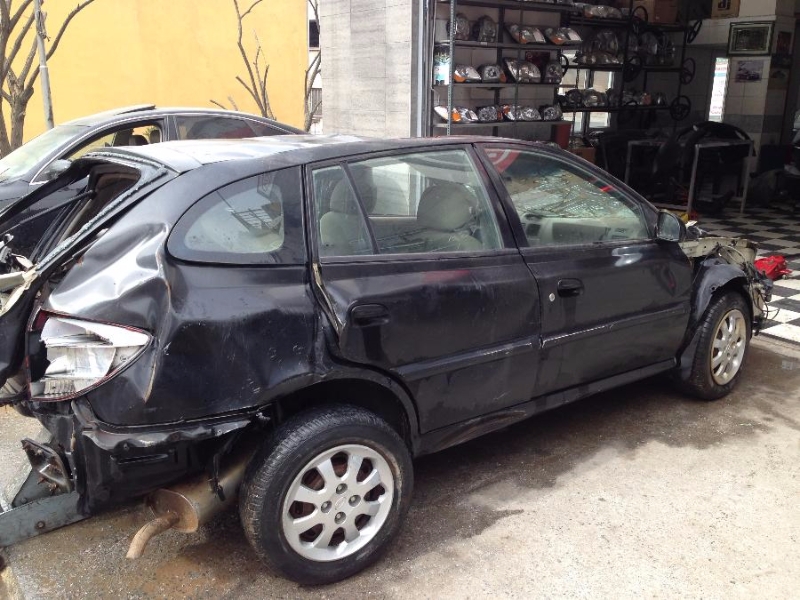 2004 HURDA BELGELİ ARAÇ SİYAH KIA RİO TÜM PARÇALARI SATILIK