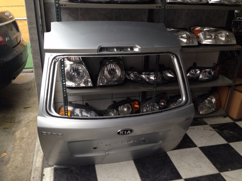 KIA CEED ÇIKMA BAGAJ KAPISI SW