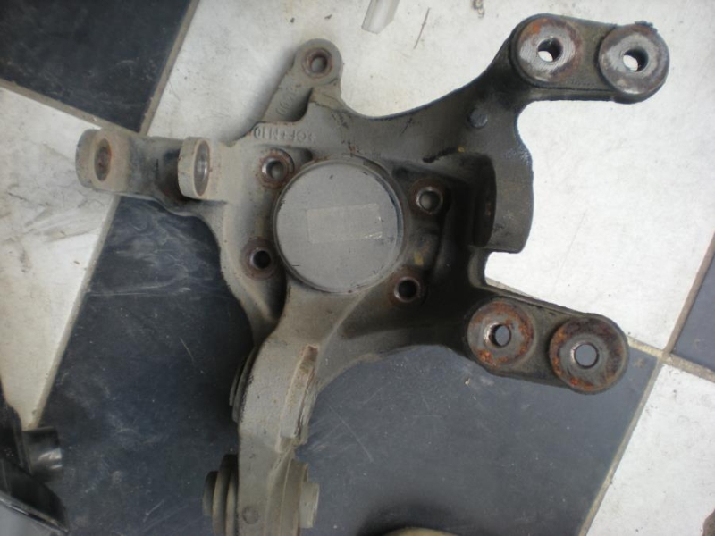 kıa çıkma ve sökme ceed arka taşıyıcı