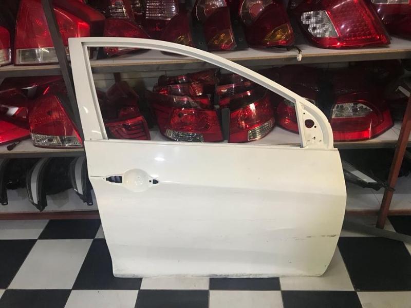 KIA PİCANTO 2013 MODEL ORJINAL İKİNCİ EL ÇIKMA SAĞ ÖN KAPI