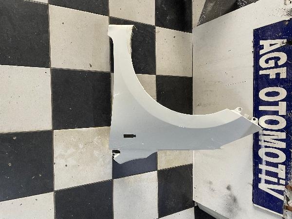 kia rio çıkma sol ön çamurluk beyaz