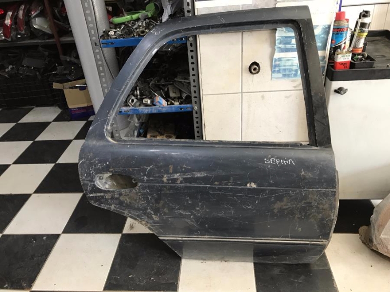 KIA SEPHİA ÇIKMA YEDEK PARÇA SAĞ ARKA KAPI SATILIKTIR