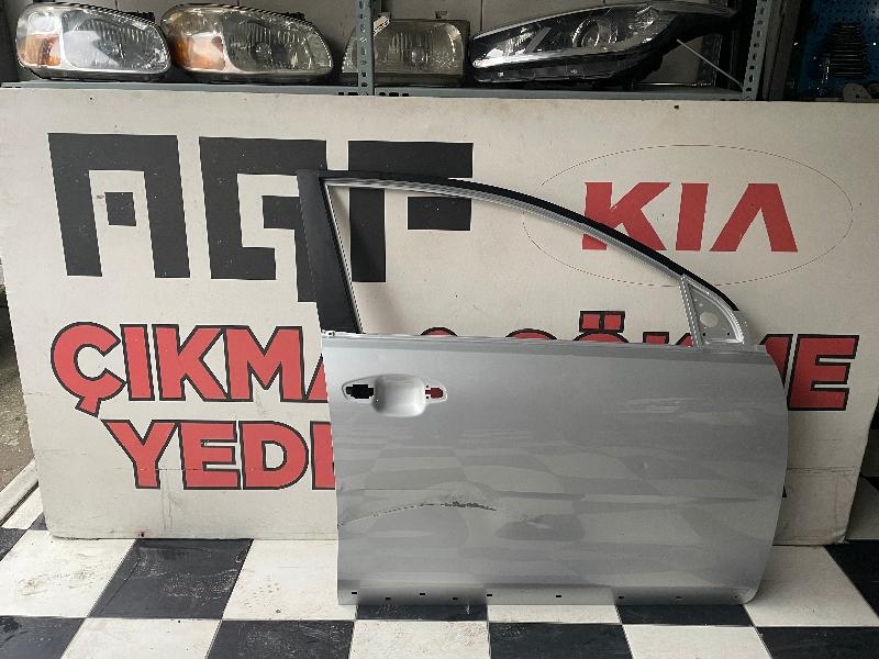 kia stonic çıkma sağ ön kapı
